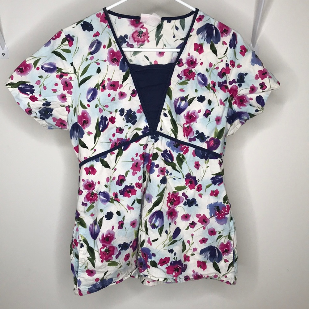 Floral Scrub Top